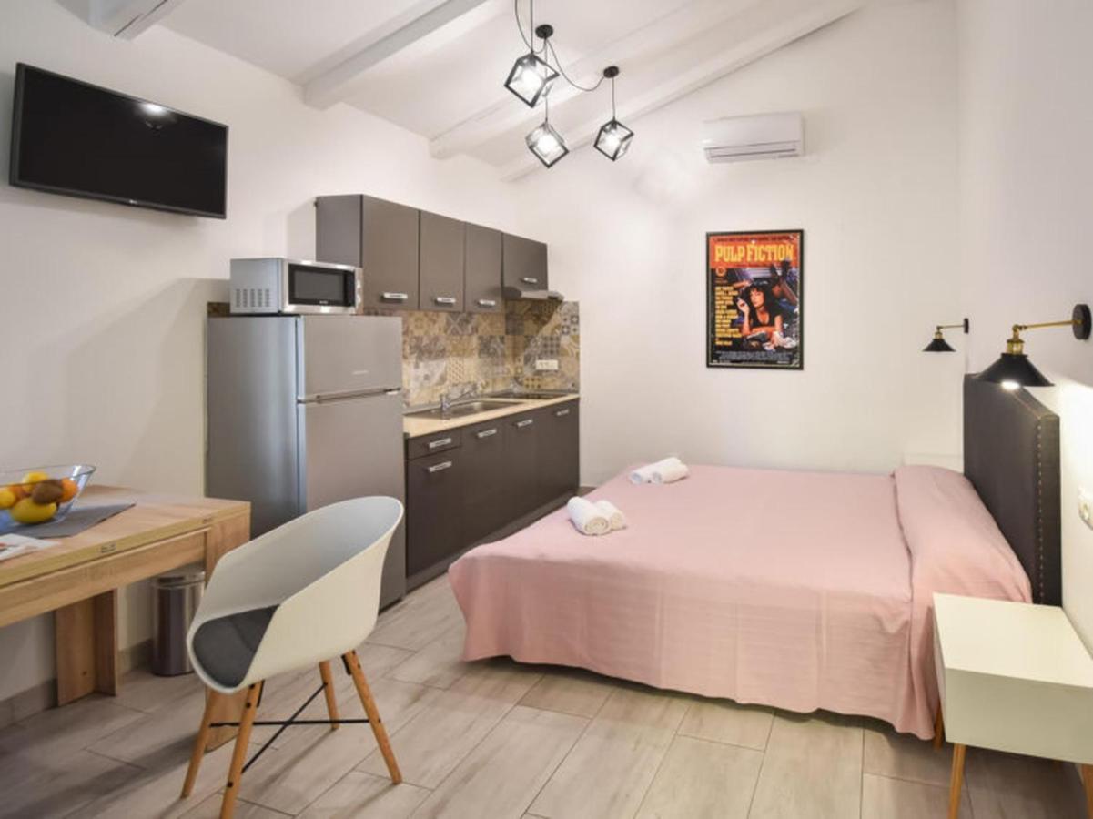 Studios Barre With Jacuzzi Rovinj Extérieur photo