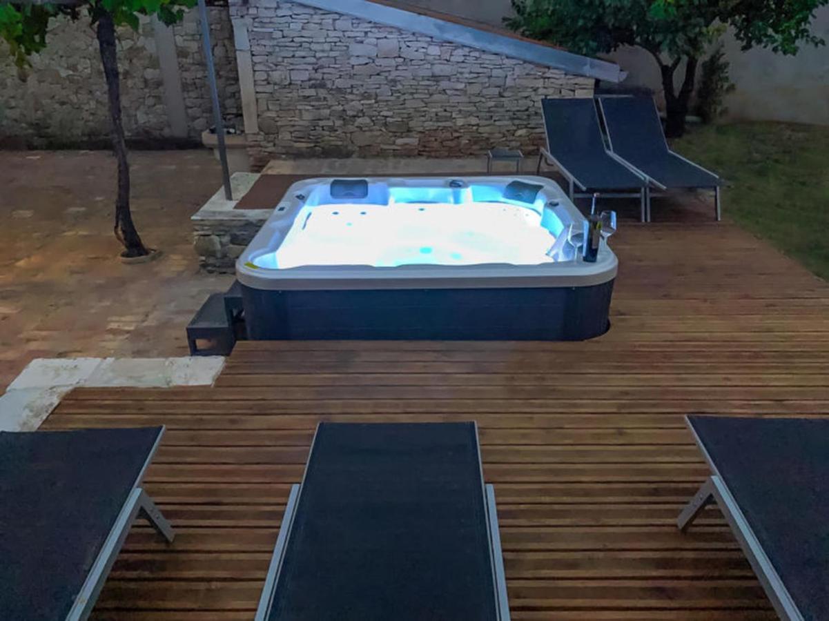 Studios Barre With Jacuzzi Rovinj Extérieur photo